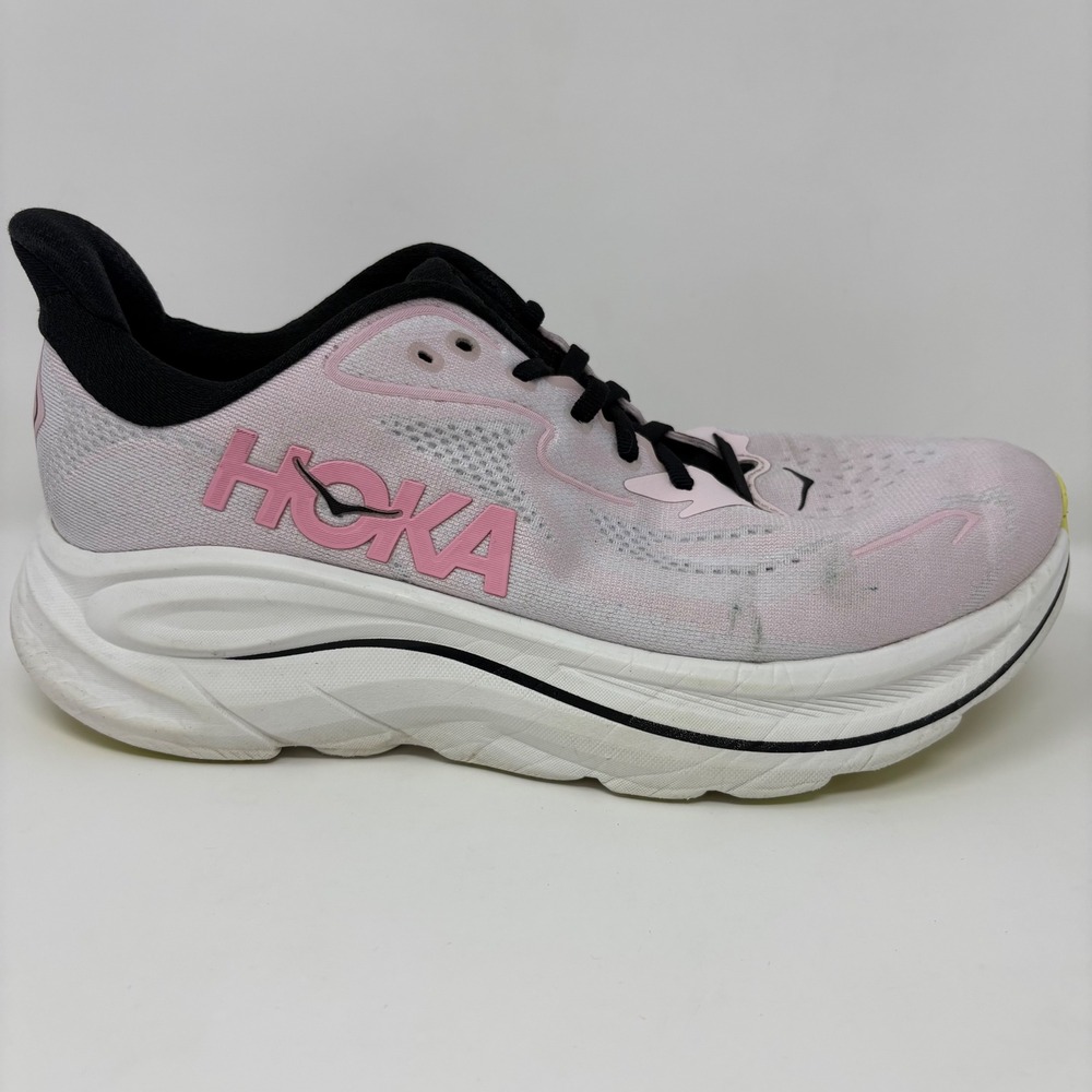 Hoka Clifton 10 Womens Size 10.5D Wide Pink White Running Shoes (1162050 CTNS)